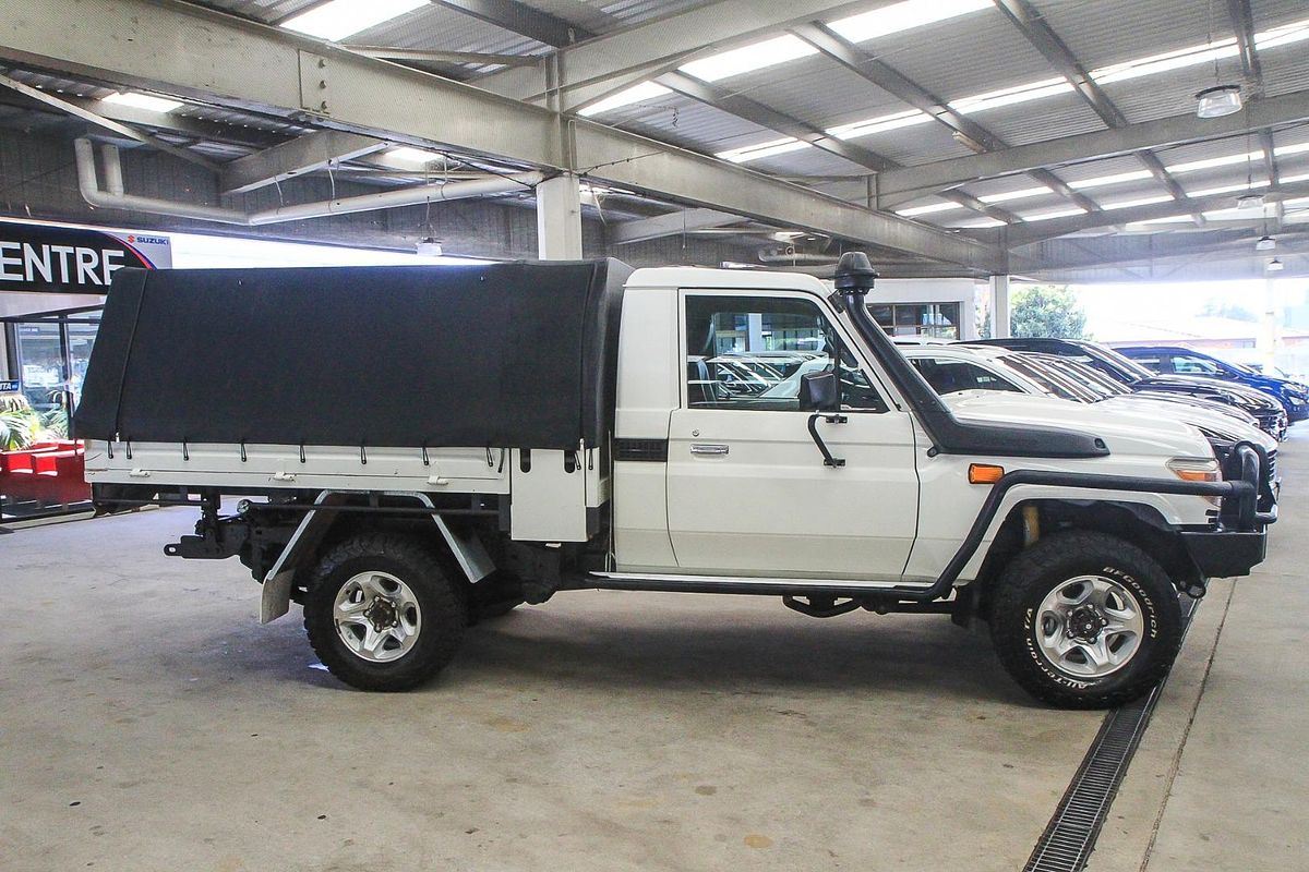 2017 Toyota Landcruiser Workmate VDJ79R 4X4