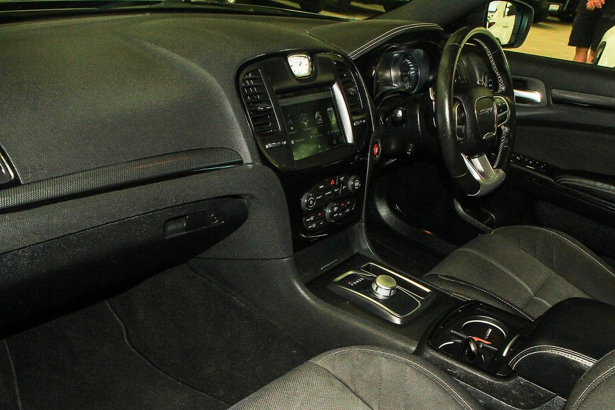 2021 Chrysler 300 SRT Core LX