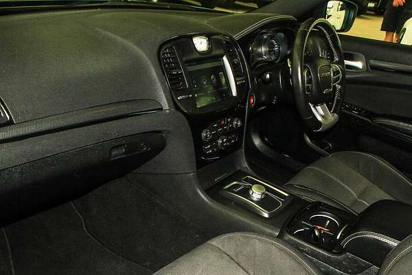 2021 Chrysler 300 SRT Core LX