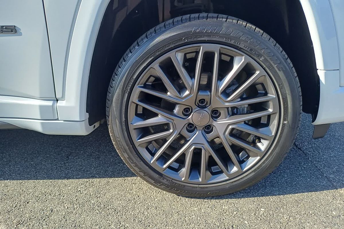 2023 Jeep Compass S-Limited M6