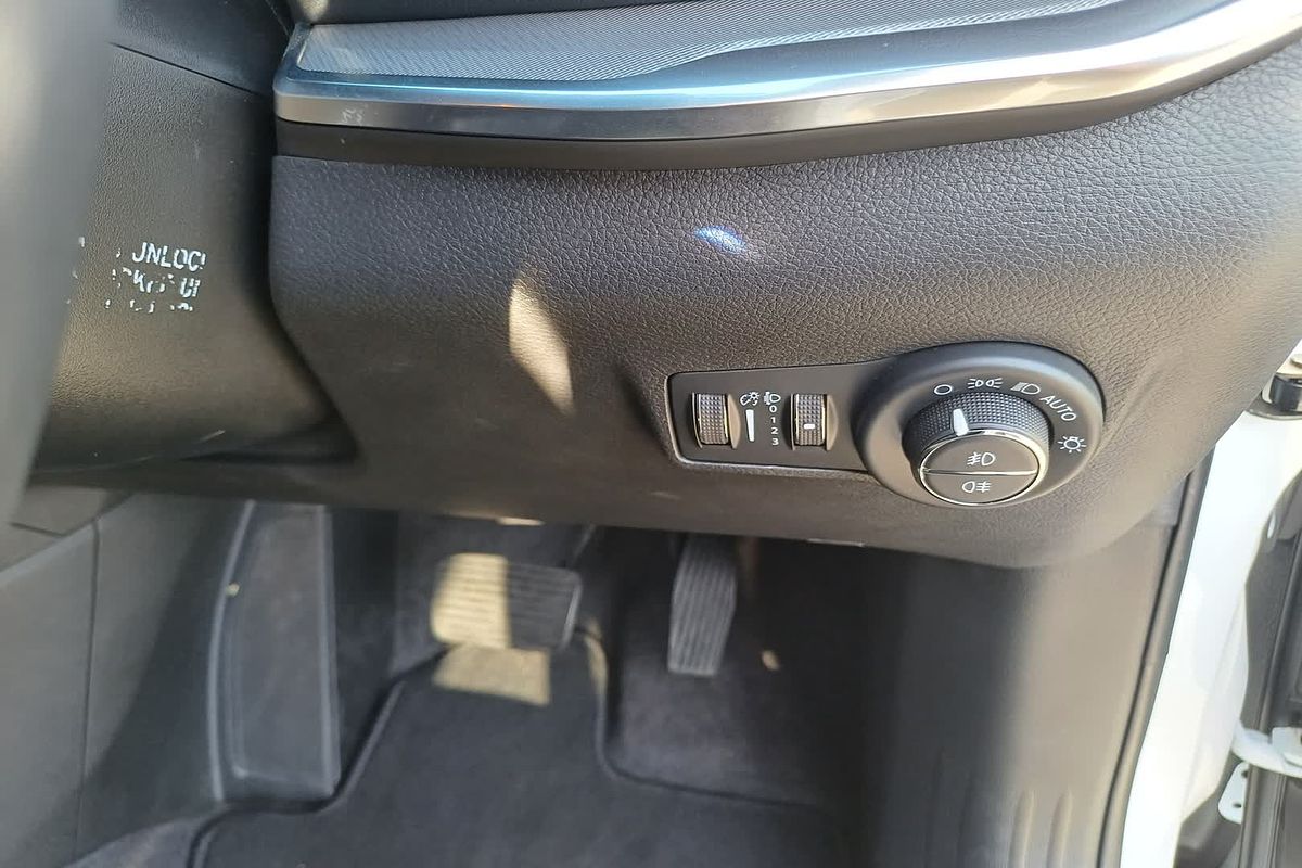 2023 Jeep Compass S-Limited M6