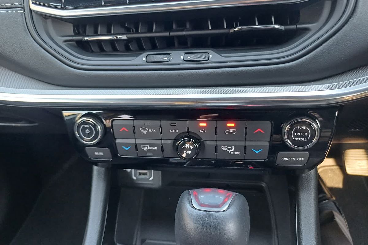 2023 Jeep Compass S-Limited M6