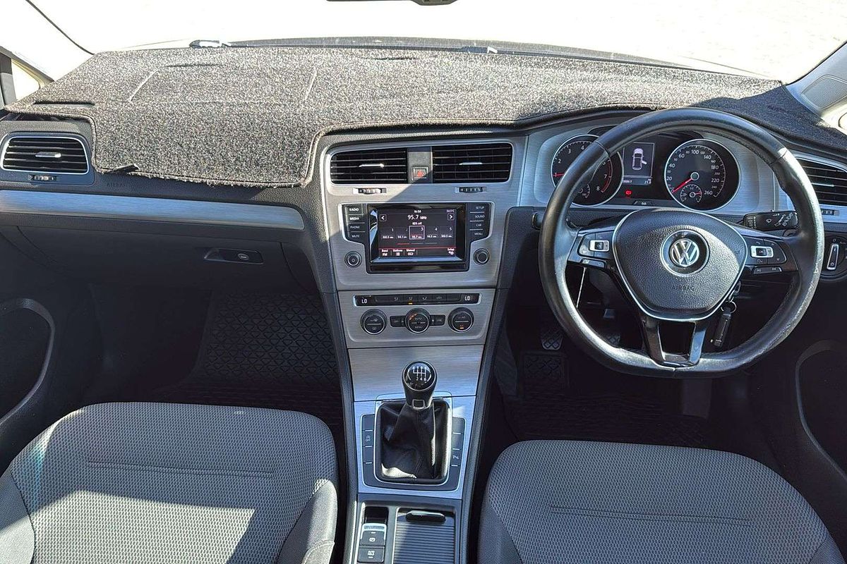 2014 Volkswagen Golf 90TSI Comfortline 7