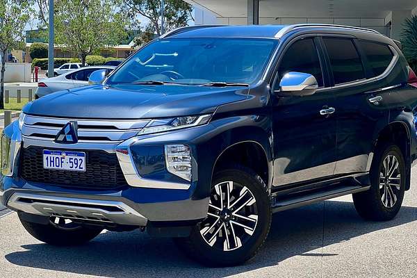 2022 Mitsubishi Pajero Sport GLS QF