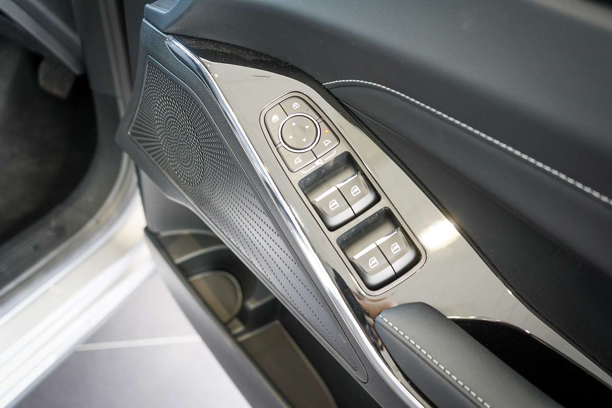 2024 GWM Haval H6 Lux Hybrid B01