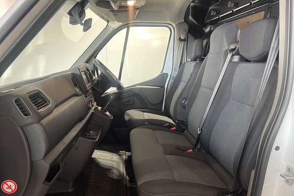 2024 Renault Master Pro 110kW X62 Phase 2 SWB