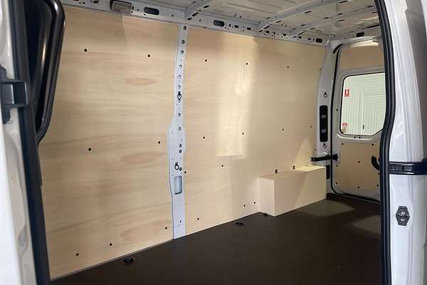 2024 Renault Master Pro 110kW X62 Phase 2 SWB