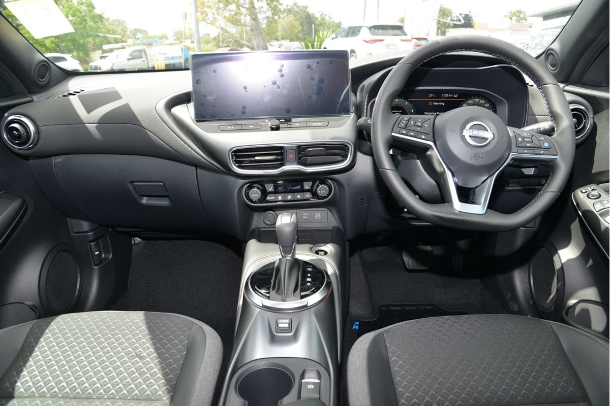 2024 Nissan JUKE ST-L F16