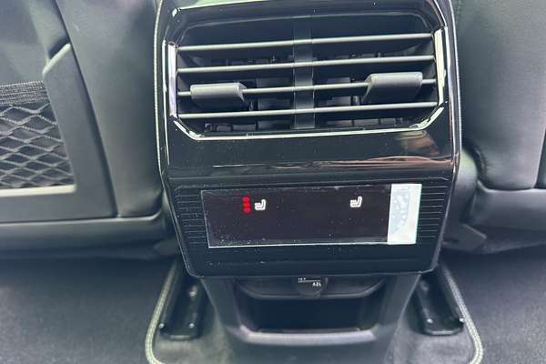 2024 Peugeot 3008 GT Premium Hybrid P64