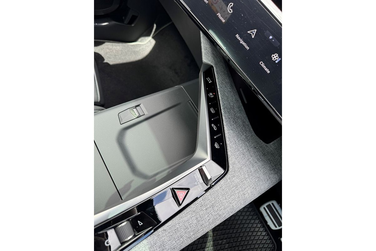 2024 Peugeot 3008 GT Premium Hybrid P64