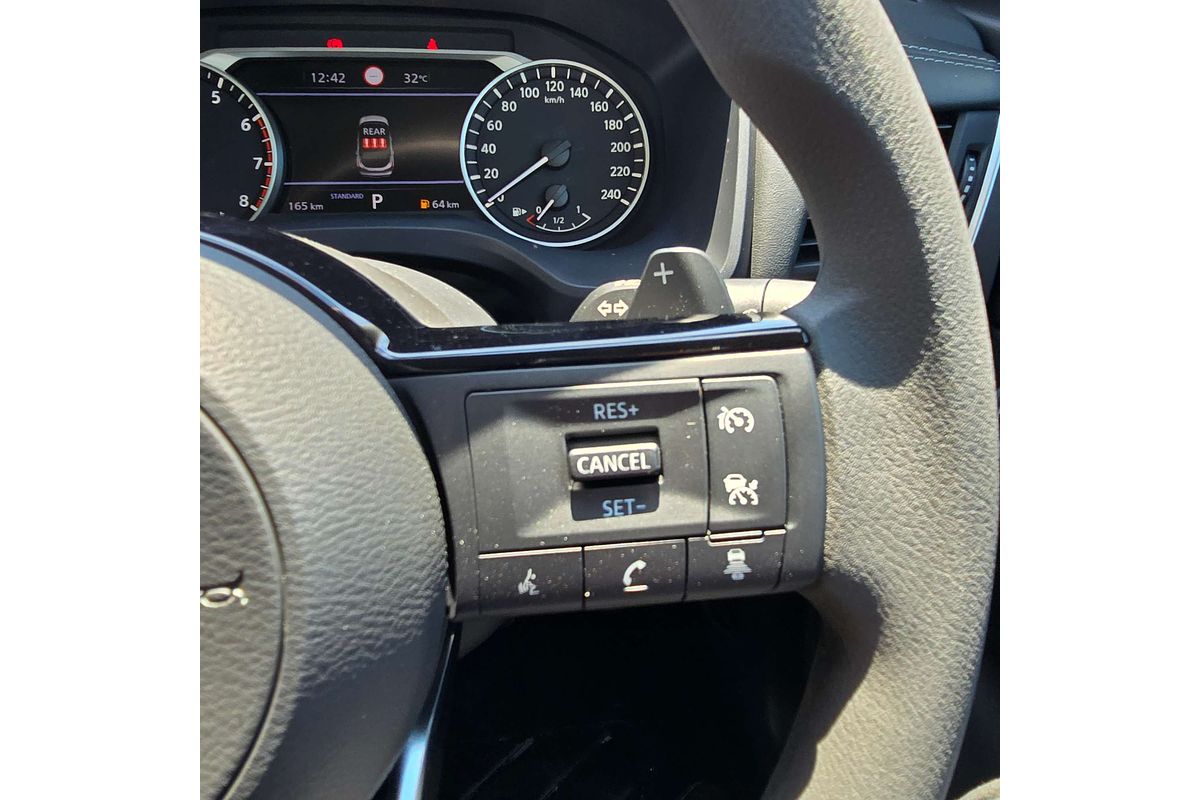2024 Nissan QASHQAI ST+ J12