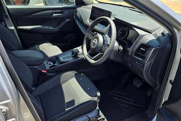 2024 Nissan QASHQAI ST+ J12