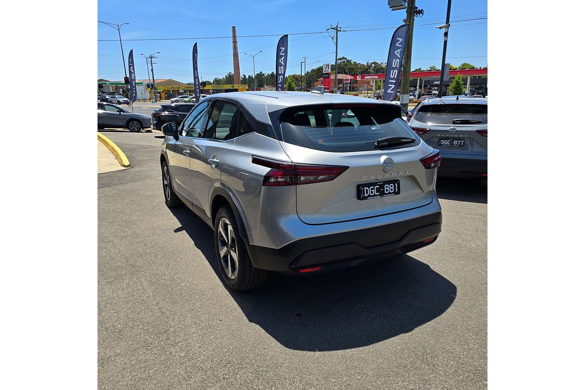 2024 Nissan QASHQAI ST+ J12
