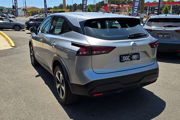 2024 Nissan QASHQAI ST+ J12