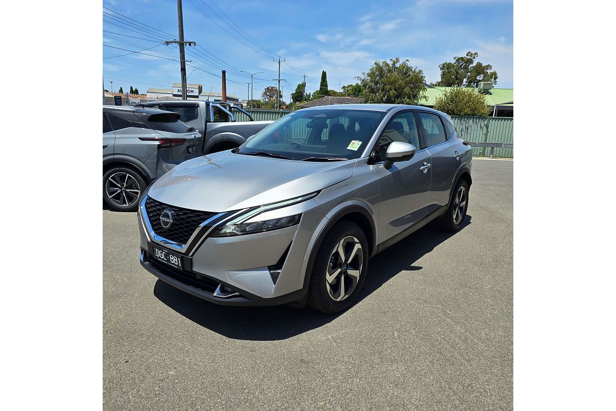 2024 Nissan QASHQAI ST+ J12
