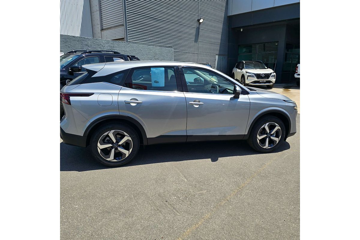 2024 Nissan QASHQAI ST+ J12