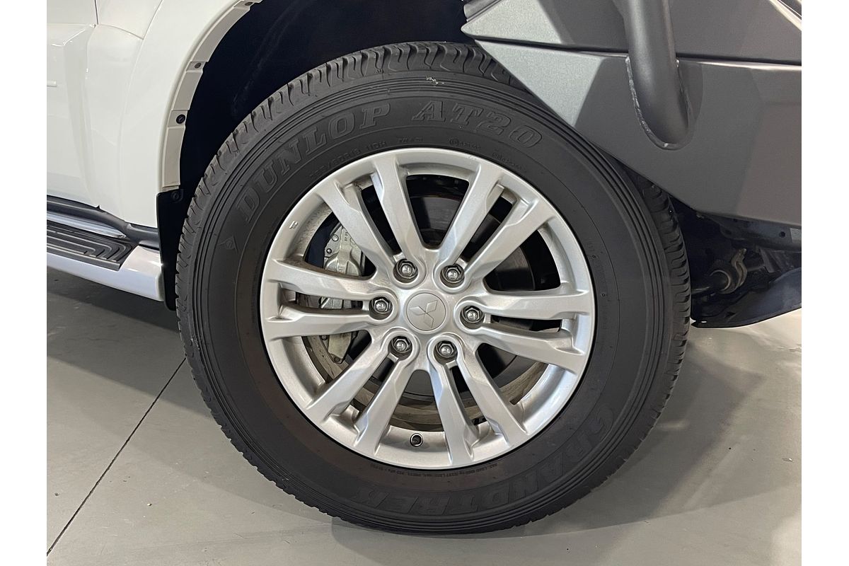 2020 Mitsubishi Pajero GLS NX