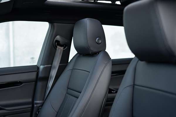 2024 Land Rover Range Rover Evoque P250 Dynamic HSE L551
