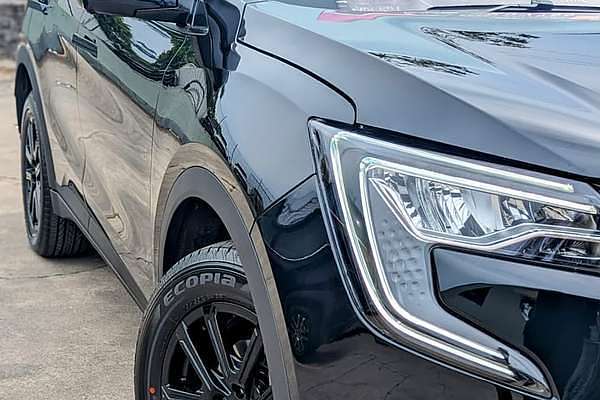 2024 Mahindra XUV700 AX7L Black Edition