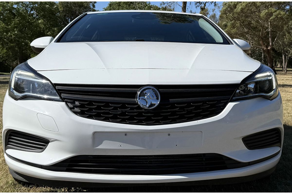 2018 Holden Astra R+ BK