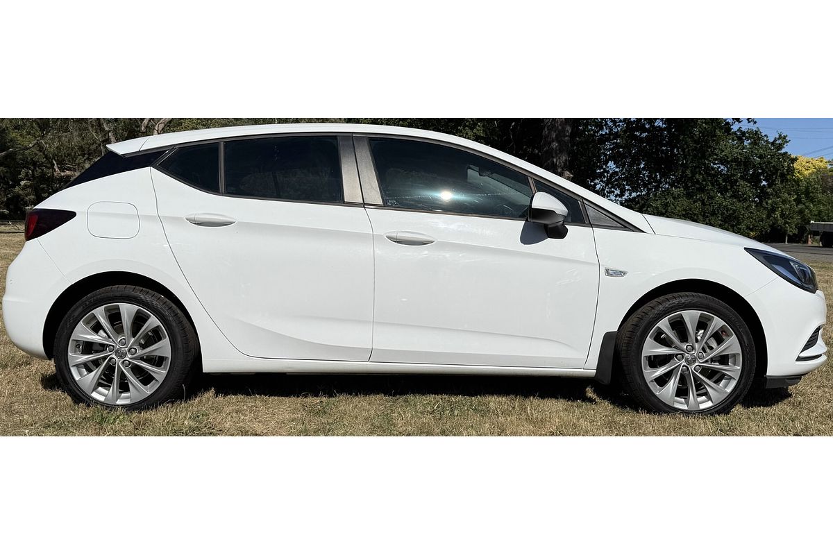 2018 Holden Astra R+ BK