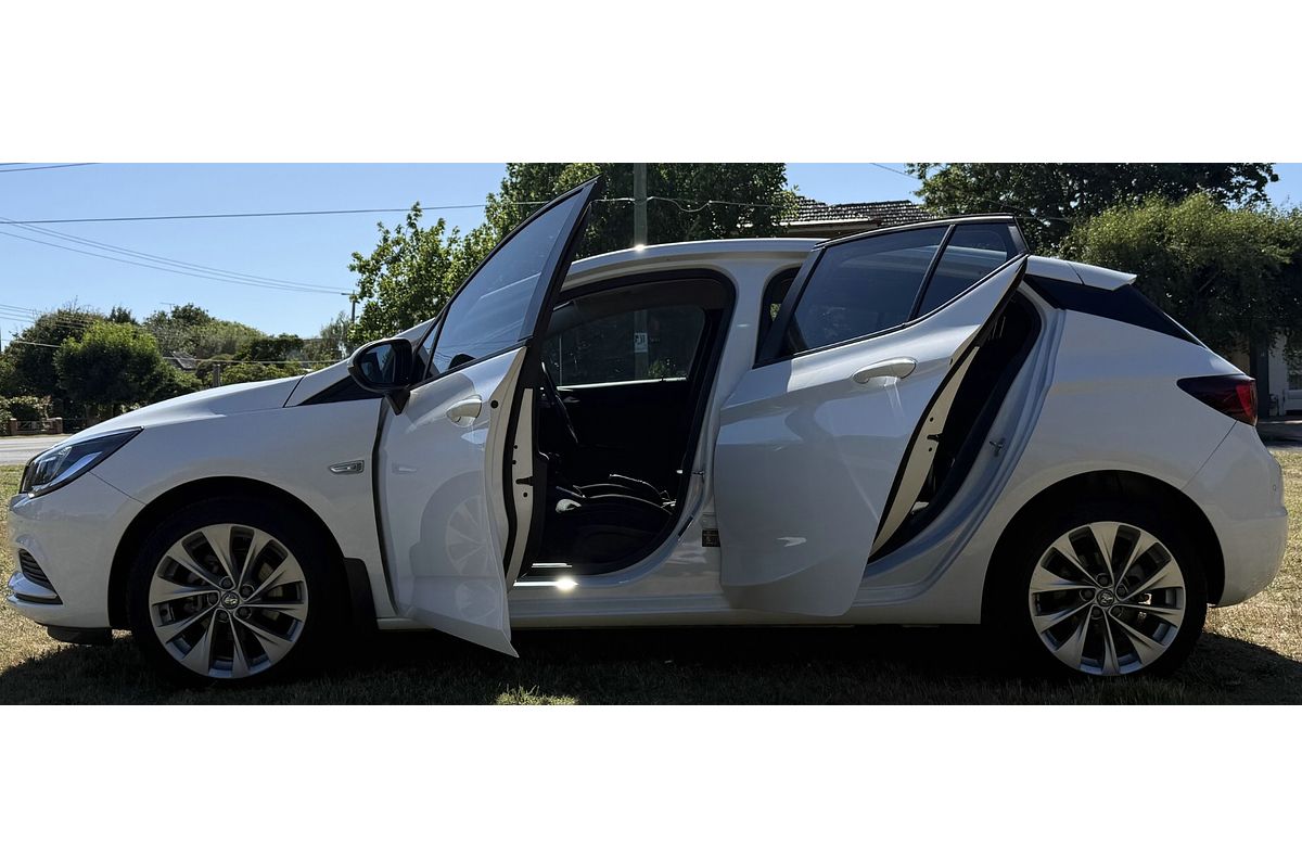 2018 Holden Astra R+ BK