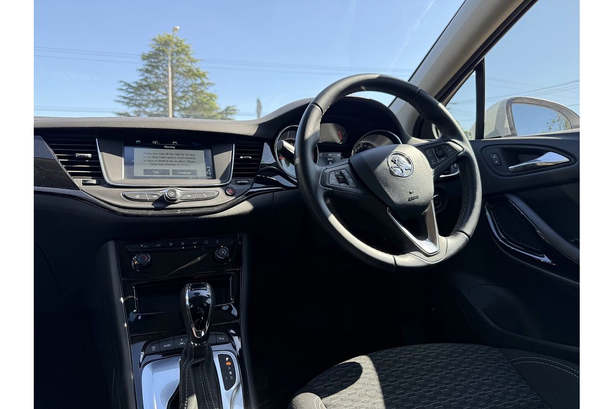2018 Holden Astra R+ BK