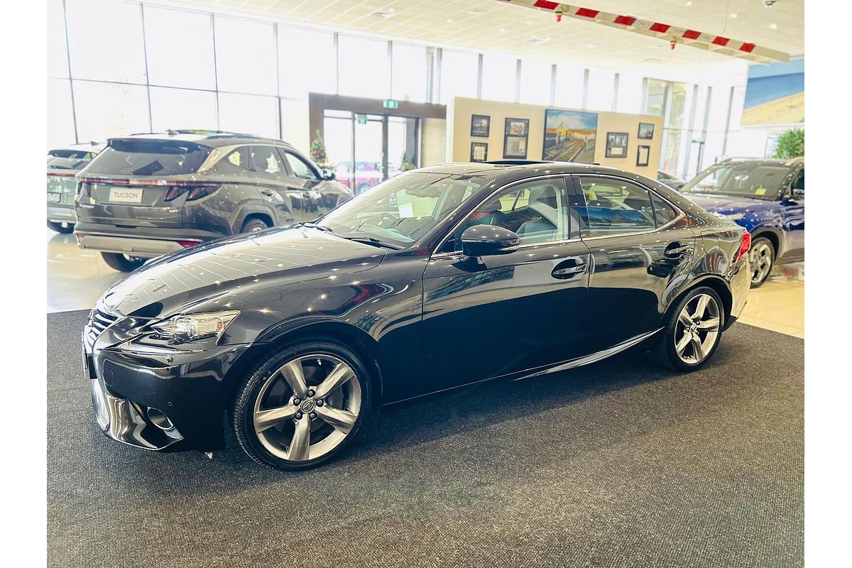 2013 Lexus IS IS350 Sports Luxury GSE31R