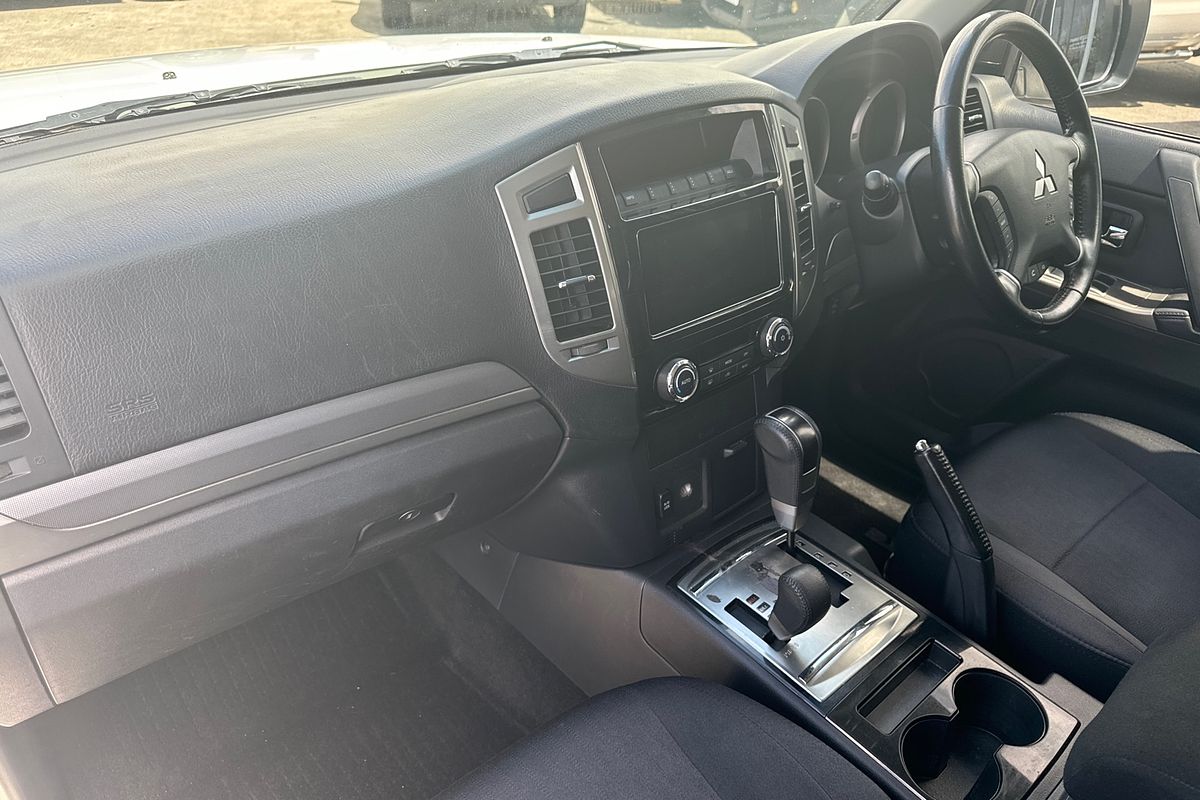 2019 Mitsubishi Pajero GLX NX