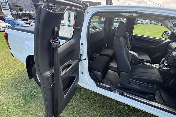 2019 Isuzu D-MAX SX High Ride Rear Wheel Drive