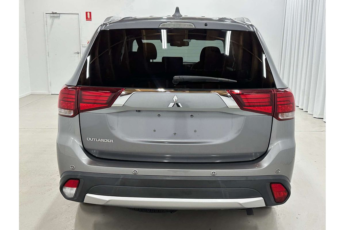 2017 Mitsubishi Outlander LS Safety Pack ZK