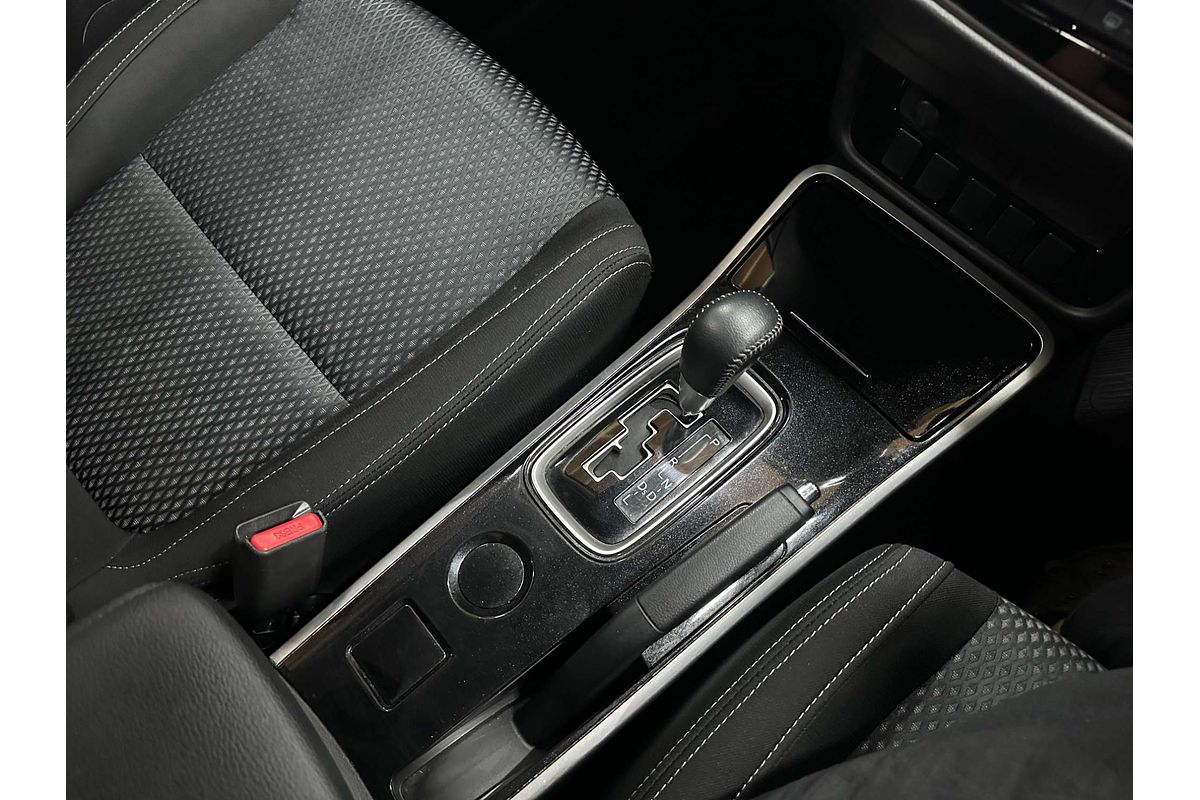 2017 Mitsubishi Outlander LS Safety Pack ZK