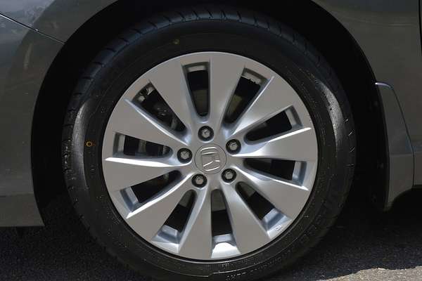 2013 Honda Accord VTi-S 9th Gen