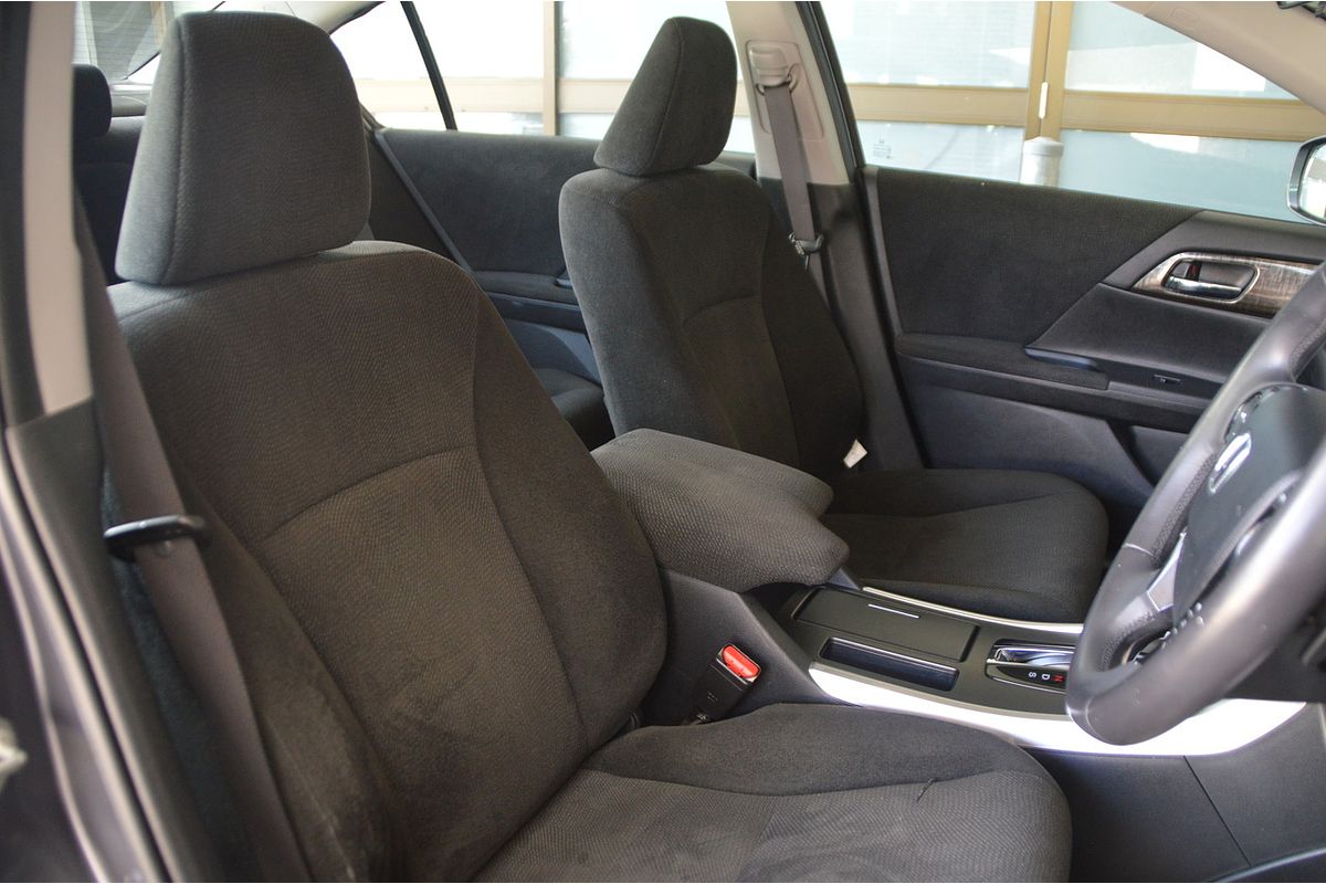 2013 Honda Accord VTi-S 9th Gen