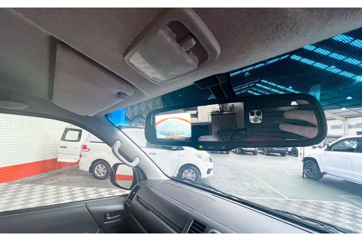 2016 Toyota Hiace TRH201R LWB