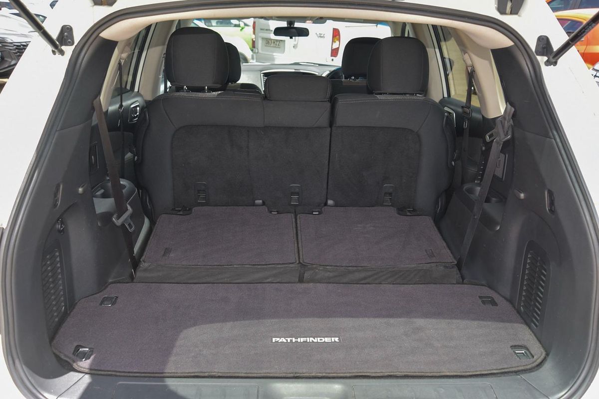 2017 Nissan Pathfinder ST R52 Series II