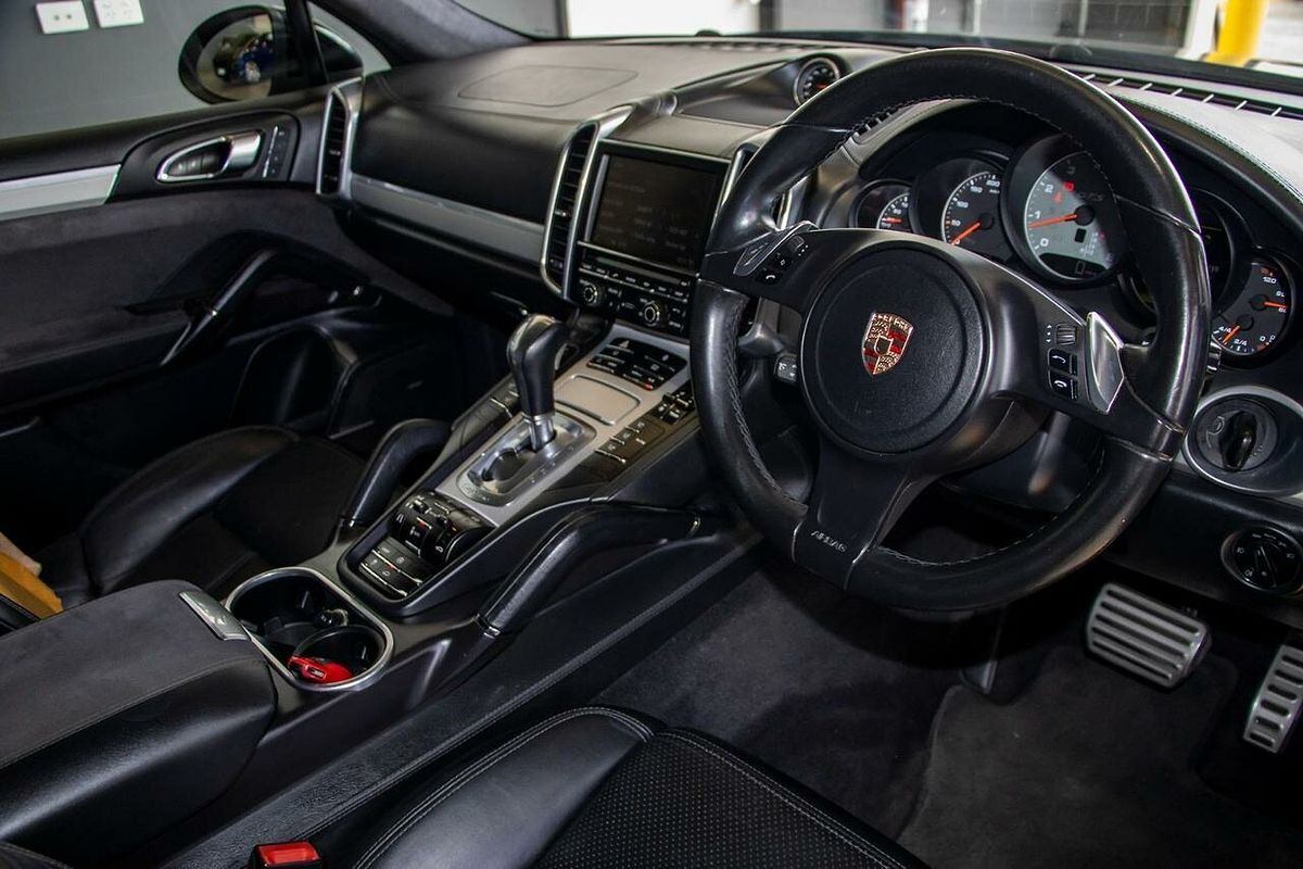 2013 Porsche Cayenne GTS 92A