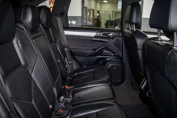 2013 Porsche Cayenne GTS 92A