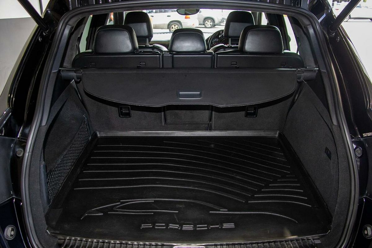 2013 Porsche Cayenne GTS 92A