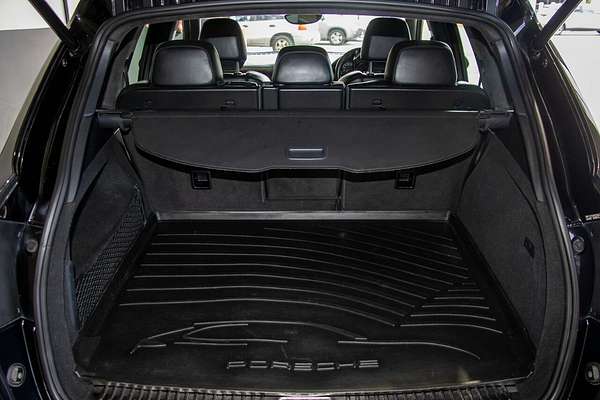 2013 Porsche Cayenne GTS 92A