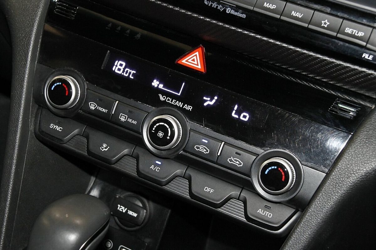 2019 Hyundai Elantra Sport AD.2