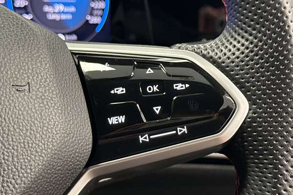 2022 Volkswagen Golf GTI 8