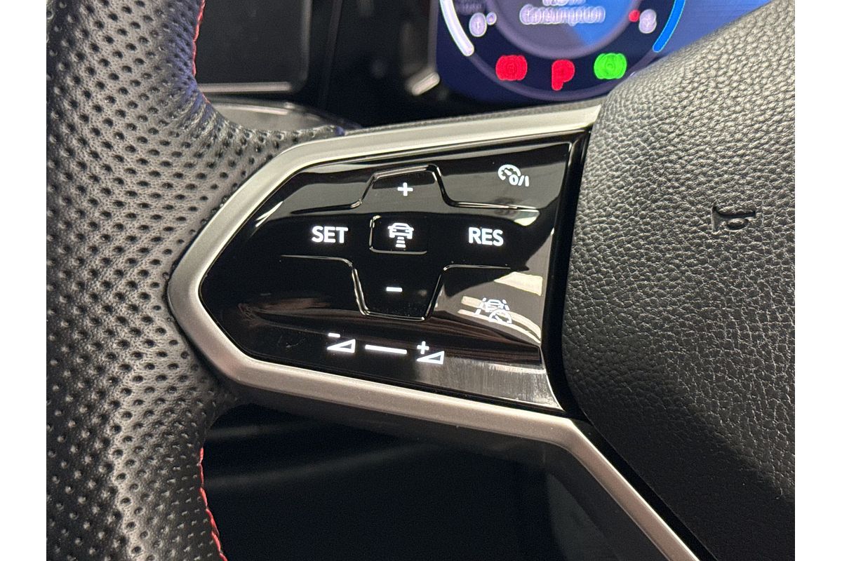 2022 Volkswagen Golf GTI 8