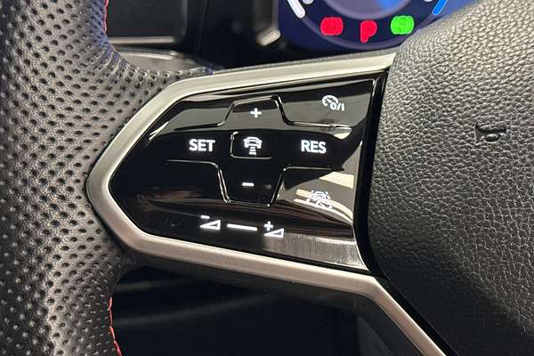 2022 Volkswagen Golf GTI 8
