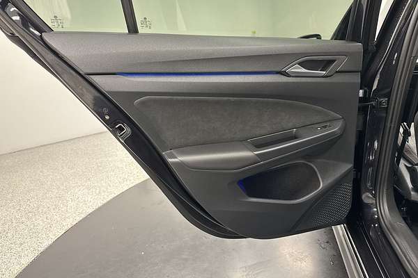 2022 Volkswagen Golf GTI 8