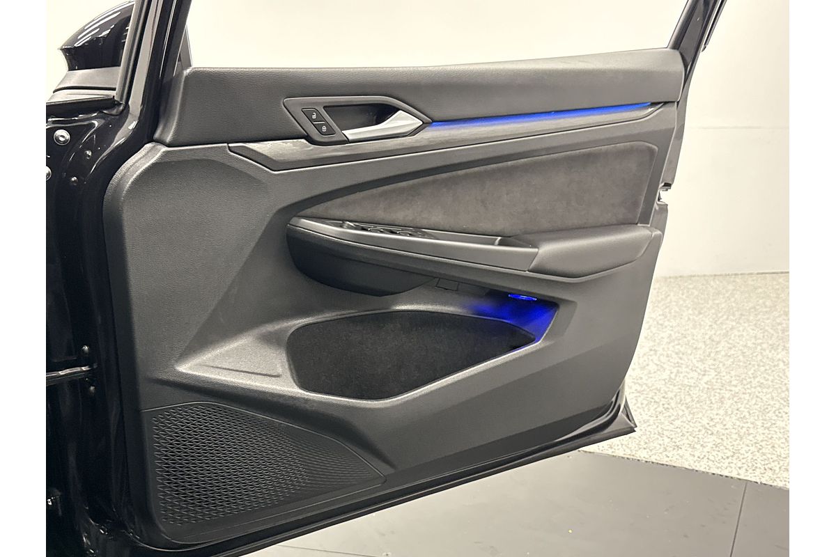 2022 Volkswagen Golf GTI 8