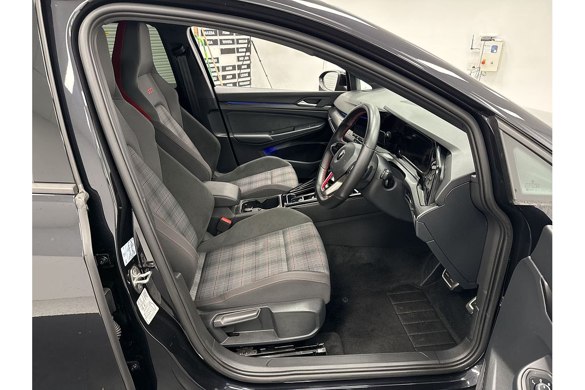 2022 Volkswagen Golf GTI 8