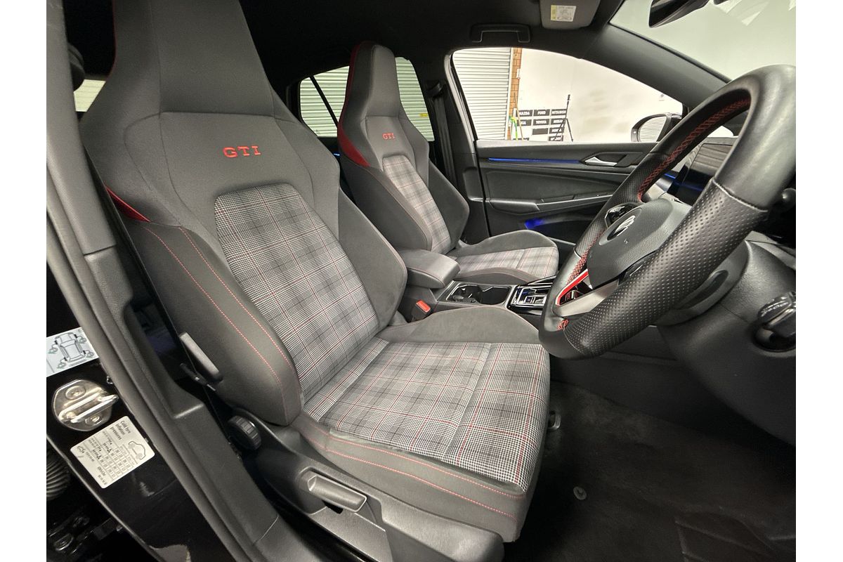 2022 Volkswagen Golf GTI 8