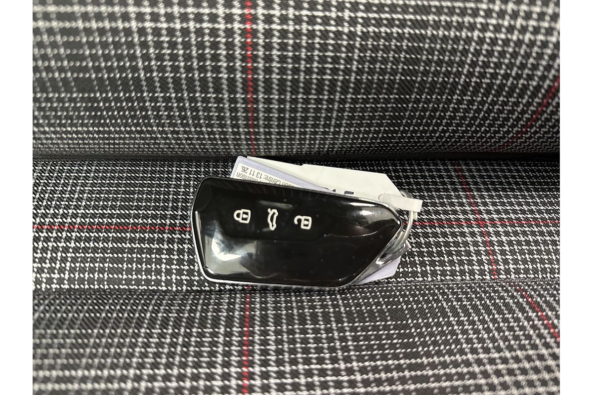 2022 Volkswagen Golf GTI 8