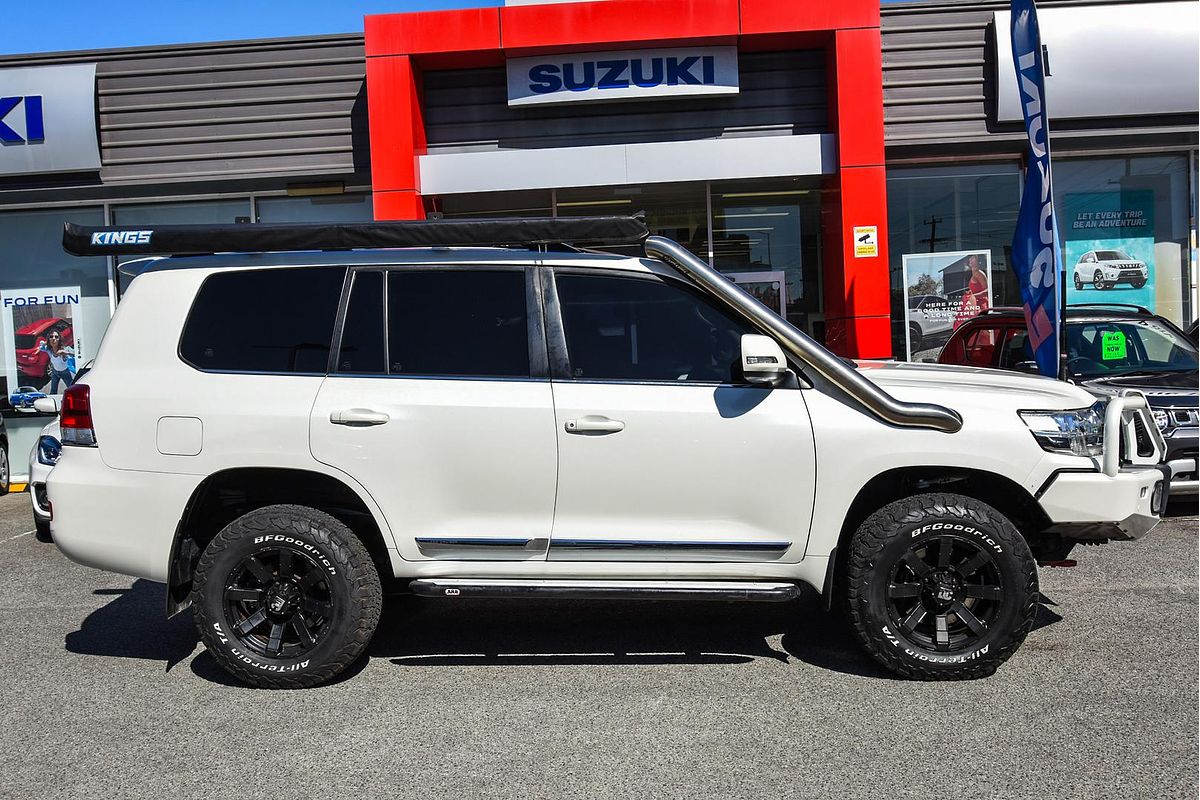 2016 Toyota Landcruiser Sahara VDJ200R